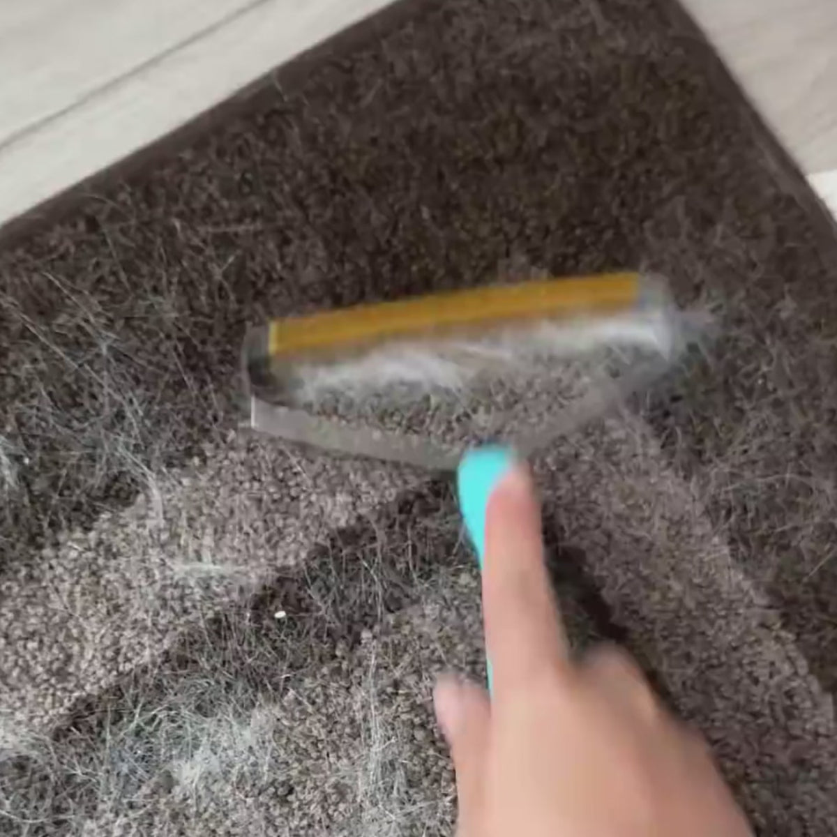 Pawlumio FurLift Wide Pet Hair Remover