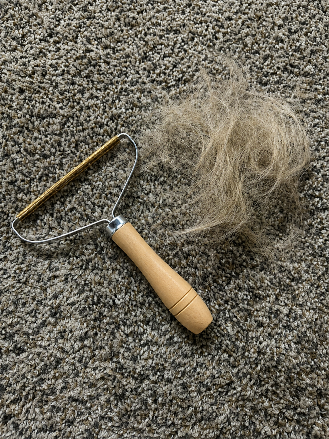 Pawlumio FurLift Wide Pet Hair Remover